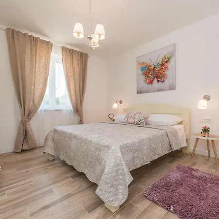Sakarun House - Ivana Nyaraló