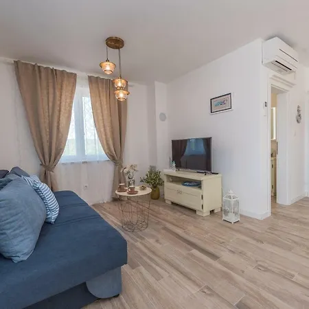Sakarun House - Ivana Nyaraló Veli Rat