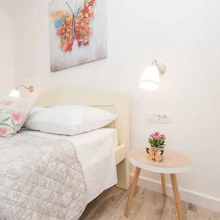 Sakarun House - Ivana * Veli Rat