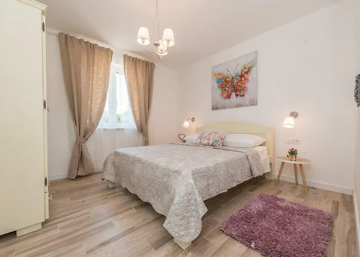 Sakarun House - Ivana Prázdninový dům