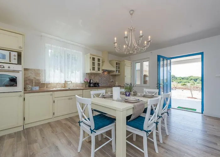 Sakarun House - Ivana Veli Rat